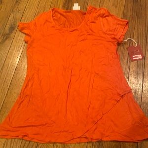 Orange t shirt